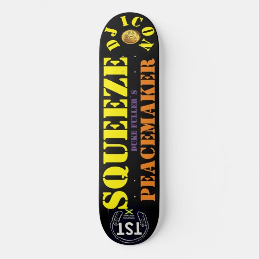 DJ ICON SQUEEZE PEACKEMAKER8 1/4" Skateboard Deck (Voorkant)