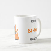 DJ NBGee Mug (Devant droit)