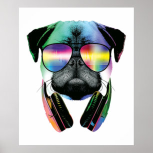 Dj Pug met zonnebrillen en hoofdtelefoonmuziek Poster