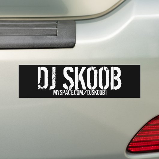 DJ SKOOB BUMPERSTICKER (Op auto)