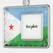 Djibouti Verzilverd Kader Ornament (Links)