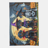 Doberman Dogs Pumpkin Halloween Grappig Theedoek (Verticaal)