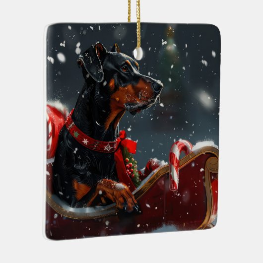 Doberman Hond Kerstfeest Keramisch Ornament (Rechts)