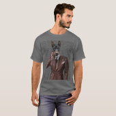 Doberman op telefoon t-shirt (Voorkant volledig)