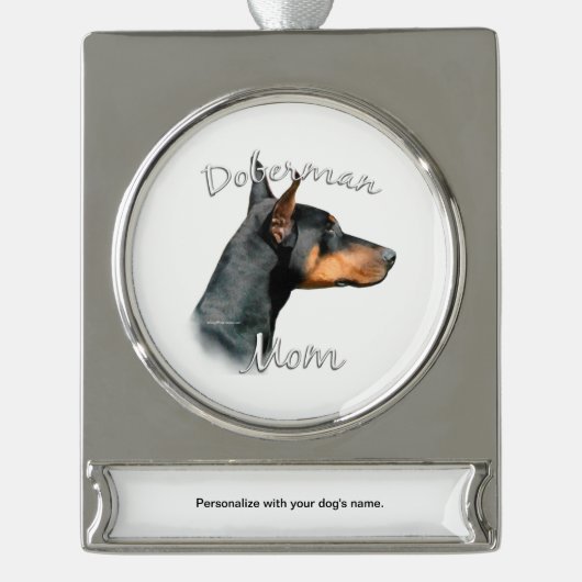 Doberman Pinscher (blk) Mam 2 Verzilverd Banner Ornament (Voorkant)
