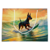 Doberman strand surfen schilderij groot cadeauzakje (Voorkant)