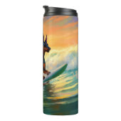 Doberman strand surfen schilderij thermosbeker (Geroteerd rechts)