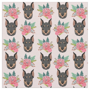 Dobermanhonden roze floralen stof