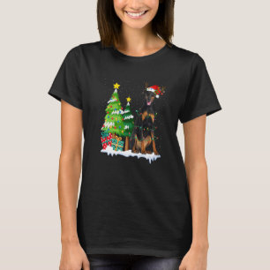 Dobermann-hond Kerstmanhoed Rendier Kerstlichten T-shirt