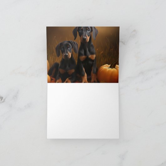 Dobermann Puppy Herfst Plezier Pompoen  Kaart (Binnen)