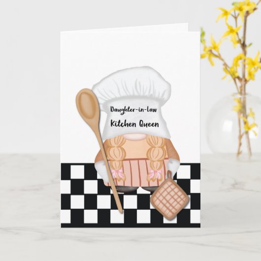 Dochter in Recht Moederdag Gnome Keuken Koningin Kaart (Gele Bloem)