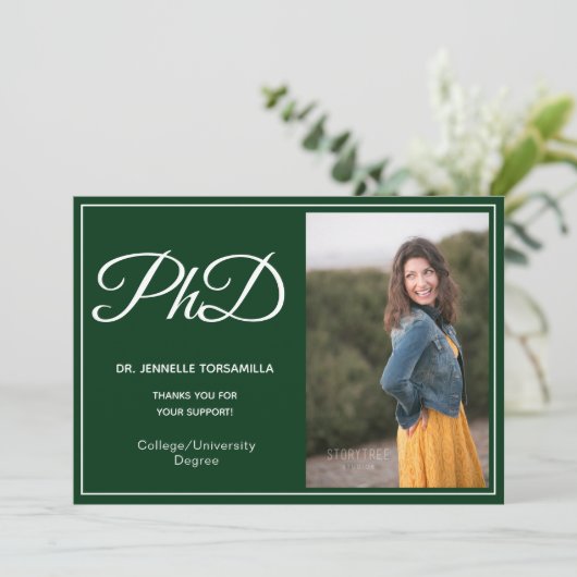 Doctorat Faire-part de script photo vert (Debout devant)