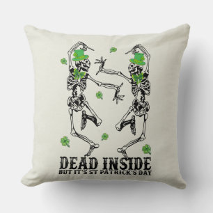 Dode binnen, maar het is St Patrick's Day - Skelet Kussen