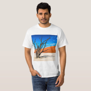 Dode boom in Deadvlei, Namibië T-shirt