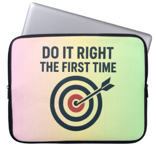 Doe het goed de eerste keer Zero Defects Doel Laptop Sleeve