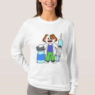 Dog als dokter met spuit t-shirt