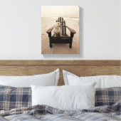 Dog die de strand aanpast canvas afdruk (Insitu (Slaapkamer))