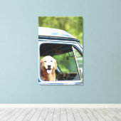 Dog in auto canvas afdruk (Insitu (Houten vloer))