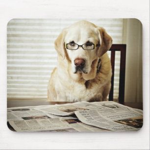 Dog in de ochtend routine muismat