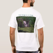 Dog in mist, hond in bog t-shirt (Achterkant)