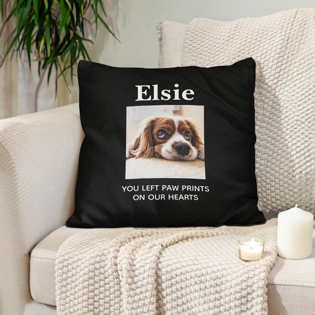 Dog Pet Memorial Herdenking Pawprints Harten Kussen (Pet memorial photo pillow, customizable with your pet's photo and name.)