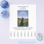 Dog Walker die avontuurlijk loopt loopt lopen en w Flyer (Enkel)