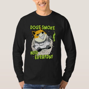 Doge Smoke Weed Dagelijks - Doekoetsen in Shiba Do T-shirt