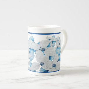 Dogwood Flowers op een Bone China Mok