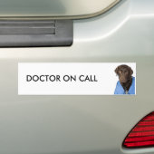 DOKTER OP ROEP BUMPERSTICKER (Op auto)
