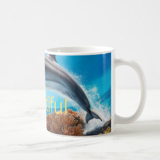 Dolfijn in het zee koffiemok