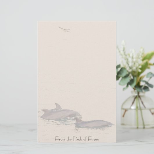 Dolfijnen met flessenoplossing en speciaal geperso briefpapier (Staand voorkant)