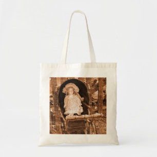 Doll gefotografeerd door Tutti Tote Bag
