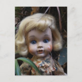 Doll in het Briefkaart Yard (Voorkant)