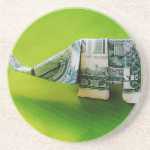 Dollar bill origami Elephant on Green background Zandsteen Onderzetter