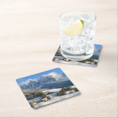 Dolomites-dorp in het onderzetter van de winter (Insitu)