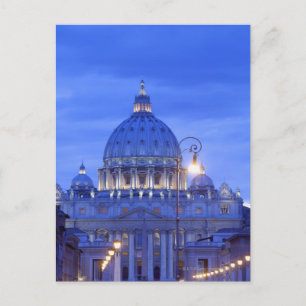 Dome van Saint Peter's Basilica bij schemering Briefkaart