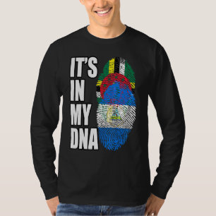 Dominica en Nicaraguan Mix DNA-vlagerfgoed T-shirt