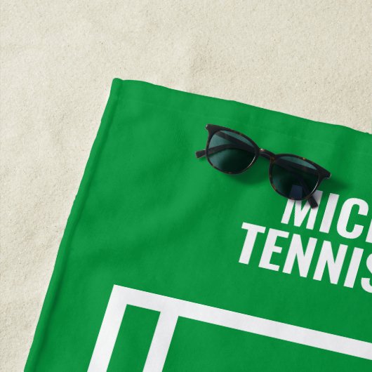 Don de serviette de plage de tennis avec nom perso (En situation)