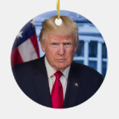 DONALD TRUMP HANDSOME PORTRAIT CHRISTMAS ORNAMENT (Achterkant)
