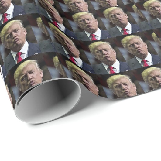 DONALD TRUMP KISS CHRISTMAS WRAPPING PAPER CADEAUPAPIER (Rol Hoek)