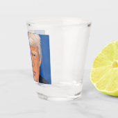 DONALD TRUMP TIRE VERRE (Droite)