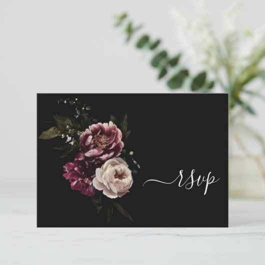 Donk Moody Blush Burgundy Floral QR Code RSVP Card (Staand voorkant)