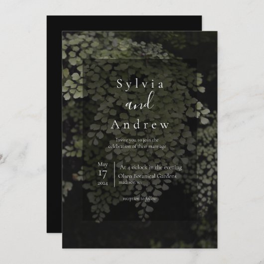 Donker en Moody Ferns Modern Wedding Invite Kaart (Voorkant / Achterkant)