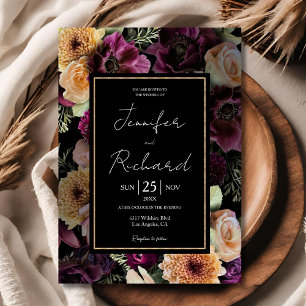 Donker humeurig bruiloft paarse bloemen zwart goud kaart
