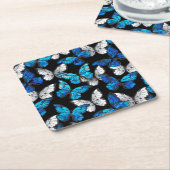 Donker naadloos patroon met blauwe vlinders Morpho Vierkante Kartonnen Onderzetter (Schuin)