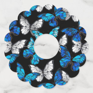 Donker naadloos patroon met blauwe vlinders Morpho Wijnglaslabel