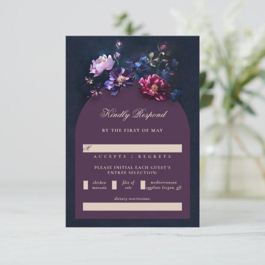Donker Romantisch Moody Bloemen Jewel Mauve Bruilo RSVP Kaartje (Staand voorkant)