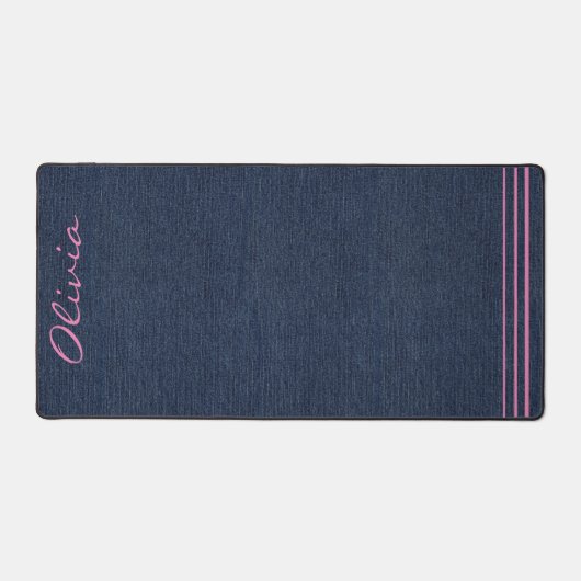 Donkerblauwe denim print, roze scriptnaam bureaumat (Voorkant)