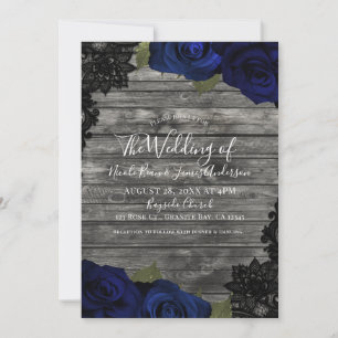 Donkerblauwe rozen roestig hout zwart kant trouwfe kaart
