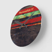 Donkerbruin met rode, groene, gele verklikstoffen ronde klok (Hoek)